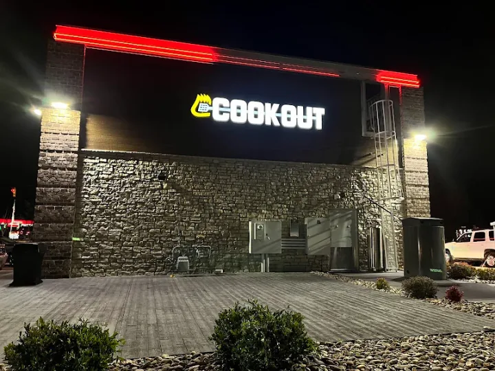 Cookout at 1255 Mebane Oaks Rd, Mebane, NC